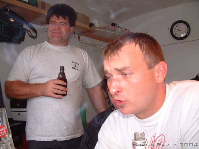 Party 2004 369 
